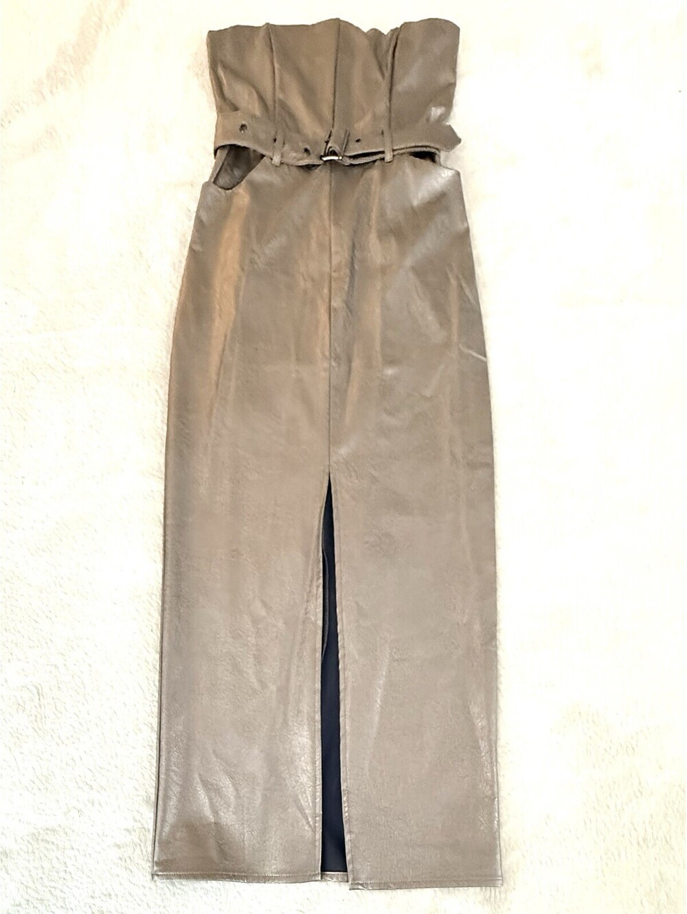 Forever 21 Women’s S Silver Metallic Faux Leather Strapless Midi Dress NWT